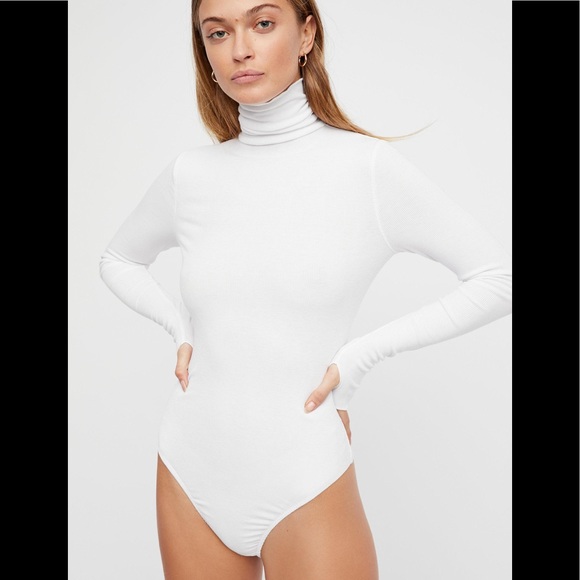 White turtleneck with thumb holes Clearance